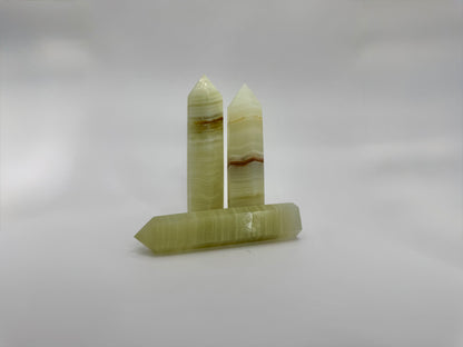 Green Onyx Crystal Tower – Strength, Calm &amp; Grounding